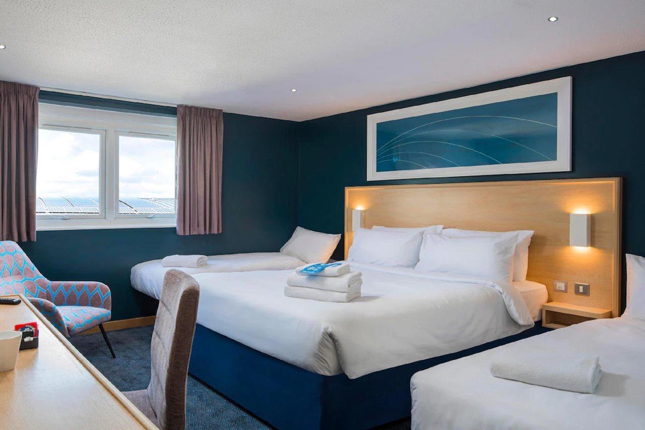 Travelodge London Central City Road Екстер'єр фото