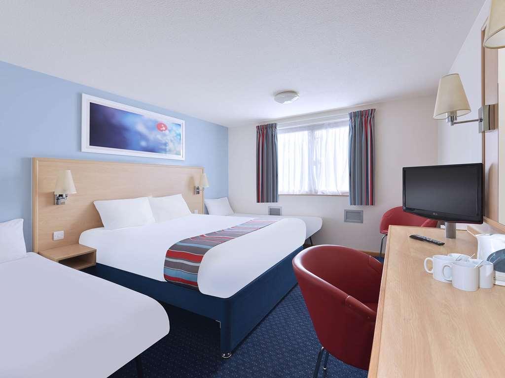Travelodge London Central City Road Зручності фото
