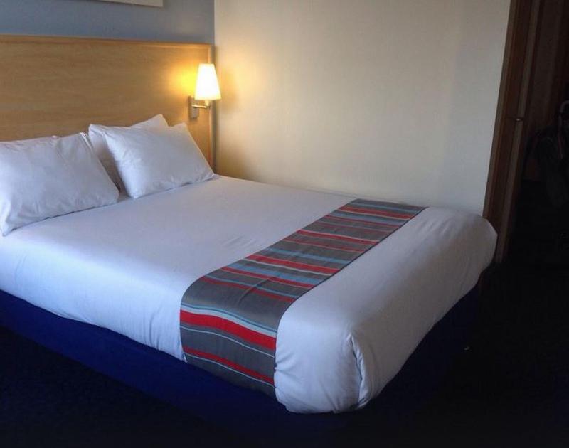 Travelodge London Central City Road Екстер'єр фото