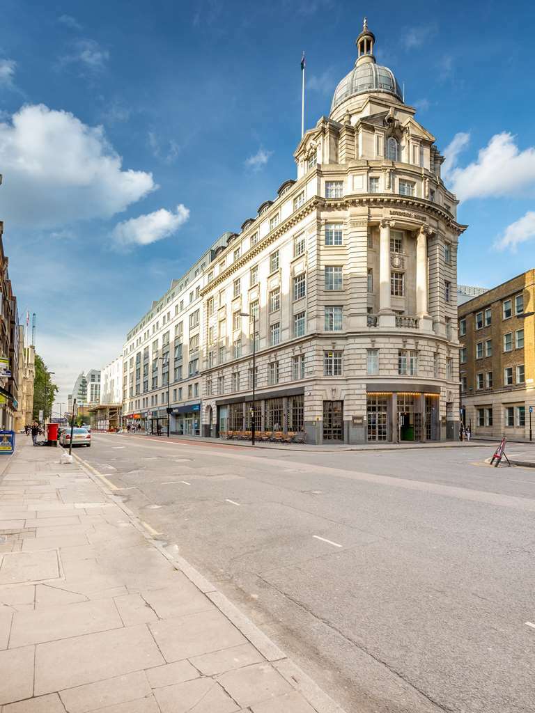 Travelodge London Central City Road Екстер'єр фото